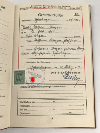 Deutsches Einheits-Familienstammbuch einer Familie aus Echterdingen Kreis Esslingen, datiert 1945