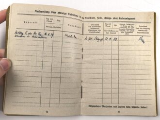 Soldbuch Heer , ausgestellt am 28.8.1939 bei Stab Infanterie Regiment 212. Herzleiden, daher wenige Einträge