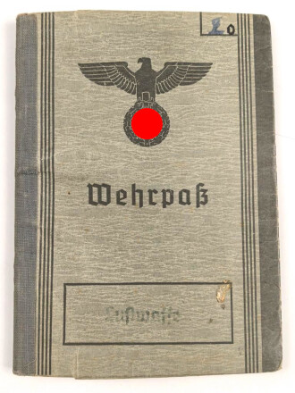 Wehrpaß Luftwaffe, eingestellt am 27.4.1940 bei Luftwaffe Bau Btl. 7.