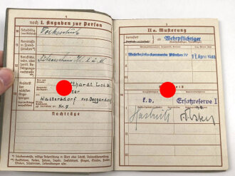 Wehrpaß Luftwaffe, eingestellt am 27.4.1940 bei Luftwaffe Bau Btl. 7.