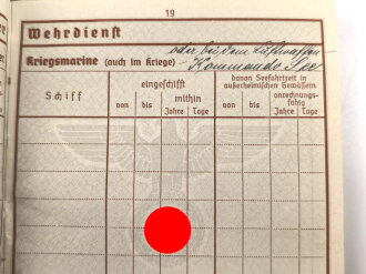 Wehrpaß Luftwaffe, eingestellt am 27.4.1940 bei Luftwaffe Bau Btl. 7.