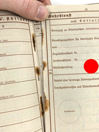 Wehrpaß Luftwaffe,  eingestellt am 15.10.40 bei Flak Ersatz Abteilung 38 Linz.