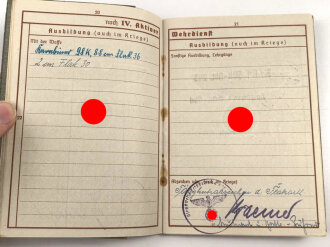 Wehrpaß Luftwaffe,  eingestellt am 15.10.40 bei Flak Ersatz Abteilung 38 Linz.