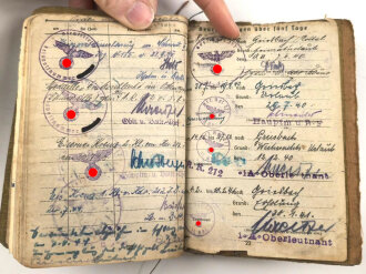 Soldbuch Heer, ausgestellt am 9.10.1939 bei Artillerie Regiment 212.