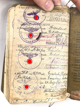 Soldbuch Heer, ausgestellt am 9.10.1939 bei Artillerie Regiment 212.