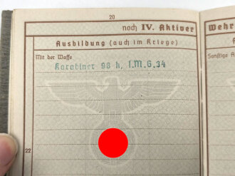 Wehrpaß Heer, eingestellt am 14.4.42 bei Gebirgsjäger Ersatz Btl. 100 Bad Reichenhall.