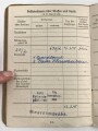 Wehrpaß und Soldbuch eines Grenadier, beides ausgestellt 1945.