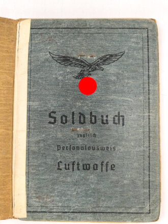 Luftwaffe, Wehrpaß und Soldbuch  in Hülle
