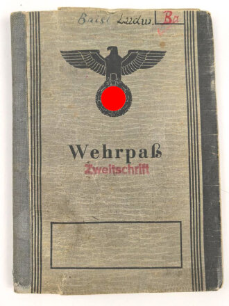 Wehrpaß Heer, Zweitschrift. Eingestellt am 26.8.39...