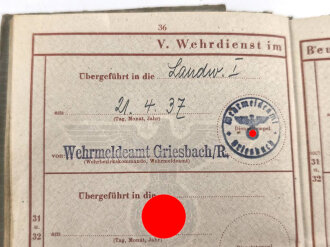 Wehrpaß Heer, Zweitschrift. Eingestellt am 26.8.39 bei Feld Artillerie Regiment 4.