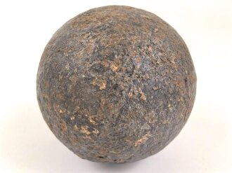 Kanonenkugel aus Eisen, Durchmesser etwa 11cm. Alter und...