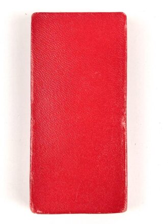 Treudienst Ehrenzeichen für 25 Jahre. Guter Zustand, am Band mit Tragenadel. Im Etui ohne Hersteller