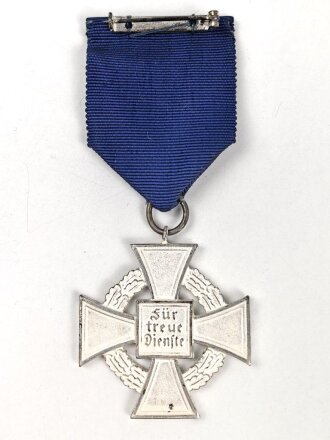 Treudienst Ehrenzeichen für 25 Jahre. Guter Zustand, am Band mit Tragenadel. Im Etui von Gold- u. Silber-Scheideanstalt Oberstein Franz Reischauer 