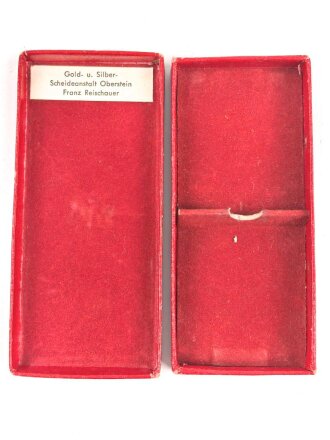 Treudienst Ehrenzeichen für 25 Jahre. Guter Zustand, am Band mit Tragenadel. Im Etui von Gold- u. Silber-Scheideanstalt Oberstein Franz Reischauer 