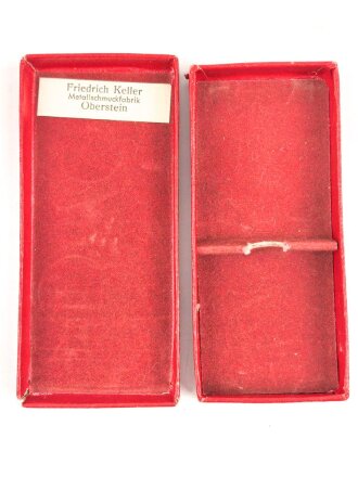 Treudienst Ehrenzeichen für 25 Jahre. Guter Zustand, am Band mit Tragenadel. Im Etui von Friedrich Keller Metallschmuckfabrik Oberstein