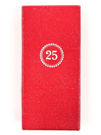 Treudienst Ehrenzeichen für 25 Jahre. Guter Zustand, am Band mit Tragenadel. Im Etui von Friedrich Keller Metallschmuckfabrik Oberstein