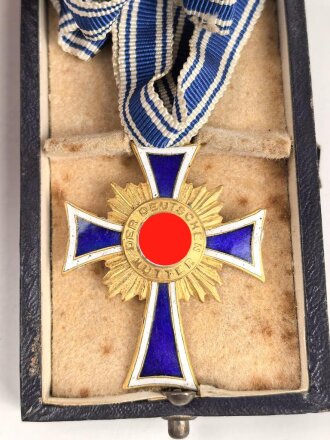 Ehrenkreuz der Deutschen Mutter ( Mutterkreuz ) in Gold...
