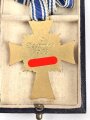 Ehrenkreuz der Deutschen Mutter ( Mutterkreuz ) in Gold mit Band im Etui, Hersteller Hans Gnad Wien VII