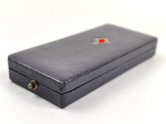 Ehrenkreuz der Deutschen Mutter ( Mutterkreuz ) in Gold mit Band im Etui, Hersteller B.H. Mayer Pforzheim