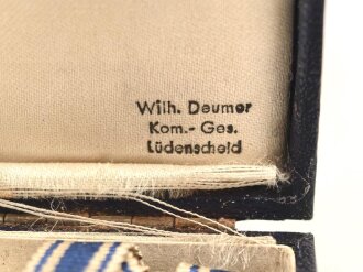 Ehrenkreuz der Deutschen Mutter ( Mutterkreuz ) in Gold mit Band im Etui, Hersteller Wilh. Deumer, Lüdenscheid
