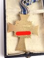Ehrenkreuz der Deutschen Mutter ( Mutterkreuz ) in Gold mit Band im Etui, Hersteller Wilh. Deumer, Lüdenscheid