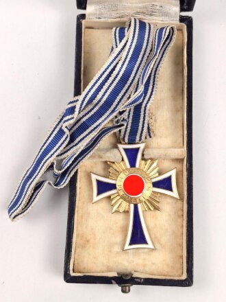 Ehrenkreuz der Deutschen Mutter ( Mutterkreuz ) in Gold...