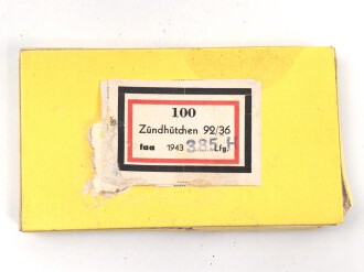 Pappverpackung " 100 Zündhütchen 92/36" ( für 2cm ) datiert 1943