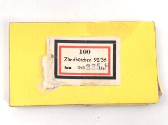 Pappverpackung " 100 Zündhütchen...