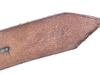 Tornisterriemen Wehrmacht, getragenes Stück, mit Reichsbetriebsnummer