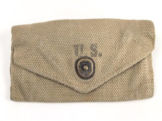 U.S. Army, 1942 dated First aid pouch, model 1924, used.
