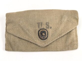 U.S. Army, 1942 dated First aid pouch, model 1924, used.