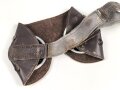 Allgemeine Schutzbrille Wehrmacht in Hülle aus Ersatzmaterial. Umbral Gläser ( getönt) , mit beiliegendem Hinweiszettel, dieser mit Druckvermerk von 1942