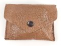 Allgemeine Schutzbrille Wehrmacht in Hülle aus Ersatzmaterial. Umbral Gläser ( getönt) , mit beiliegendem Hinweiszettel, dieser mit Druckvermerk von 1942