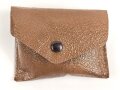 Allgemeine Schutzbrille Wehrmacht in Hülle aus Ersatzmaterial. Umbral Gläser ( getönt) , mit beiliegendem Hinweiszettel, dieser mit Druckvermerk von 1942