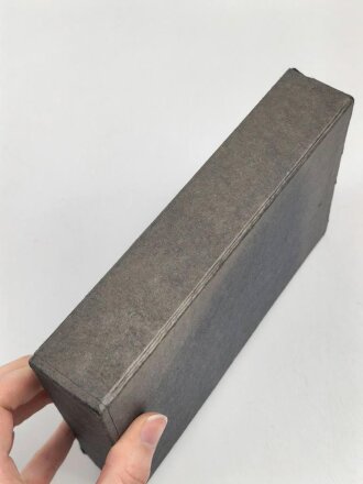 Adolf Hitler "Mein Kampf", blaue Ganzleinenausgabe von 1938 in nicht zugehörigem Schuber, dieser defekt
