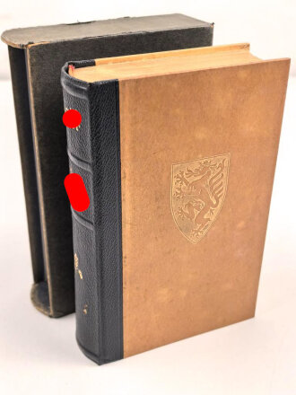Adolf Hitler "Mein Kampf", Hochzeitsausgabe der Stadt Graz von 1939 im Schuber mit Goldschnitt, die Seite mit der Widmung entfernt