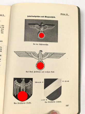 H.Dv. 122. "Anzugsordnung für das Reichsheer" datiert 1934, 147 Seiten, DIN A5