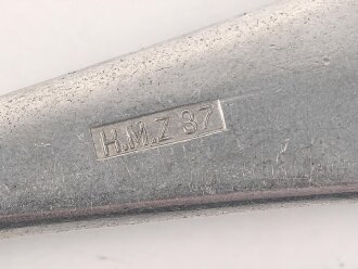 Saucenlöffel von der Luftwaffe aus Aluminium, datiert 1937, Gesamtlänge ca. 20 cm