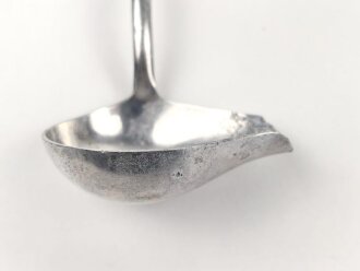 Saucenlöffel von der Luftwaffe aus Aluminium, datiert 1939, Gesamtlänge ca. 20 cm