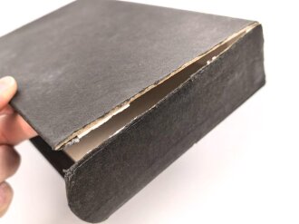 Schuber für Adolf Hitlers "Mein Kampf", defekt