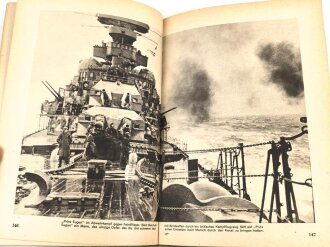 "Die Wehrmacht - Im Zeichen des Weltkrieges", datiert 1942, 319 Seiten, über DIN A5, gebraucht