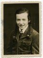 Studioaufnahme einer Angehörigen des BDM , Maße: 6 x 8,5 cm, datiert 1939