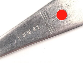Löffel von der Kriegsmarine, datiert 1941, Metall, Gesamtlänge ca. 22 cm