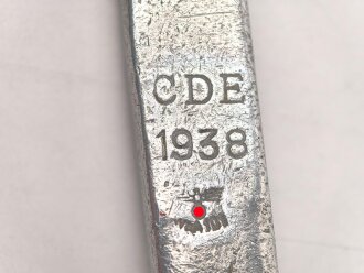 Schöpfkelle für eine Feldküche der Wehrmacht aus Aluminium, datiert 1938, Gesamtlänge ca. 37 cm