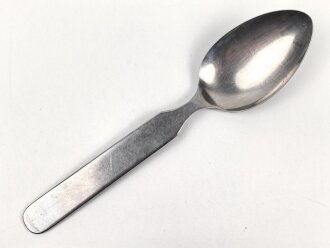 Löffel aus Metall für das 4 teilige Besteck der Wehrmacht datiert 1942, Gesamtlänge ca. 20 cm