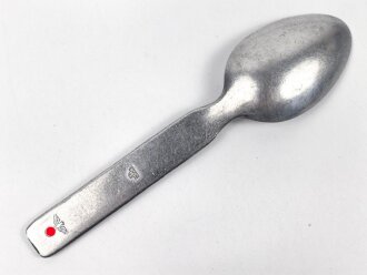 Löffel aus Metall für das 4 teilige Besteck der...