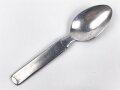 Löffel aus Metall für das 4 teilige Besteck der Wehrmacht datiert 1943, Gesamtlänge ca. 20 cm