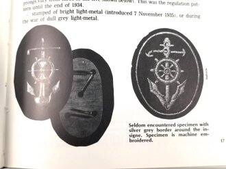 "Uniforms und Traditions of the German Army 1933-+1945, Vol. 2" DIN A5, 415 Seiten, gebraucht, englisch
