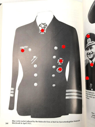 "Die Kriegsmarine Uniforms und Traditions" DIN A5, 413 Seiten, gebraucht, englisch