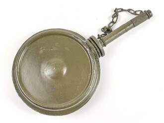 Ölkanne für die Werkzeugtasche MG34/42 der Wehrmacht, überlackiertes Stück